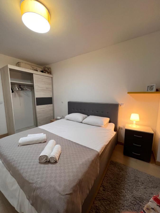 Modern Flatiron Apartment, Skopje Center Esterno foto